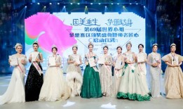 短剧【情人节大小姐向我求婚（54集）】介绍